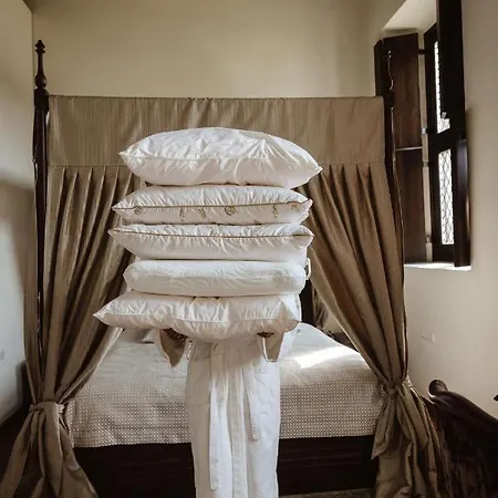 Monte Pacis In Pazaislis