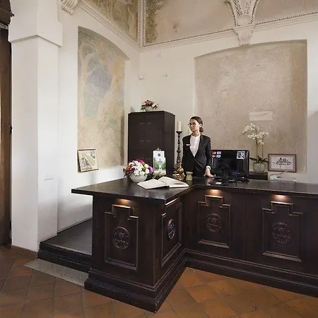 Monte Pacis Hotel In Pazaislis Kaunas