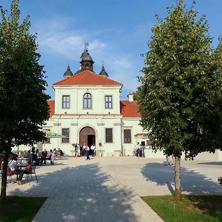 Monte Pacis Hotel In Pazaislis - Pets Travel For Free In February