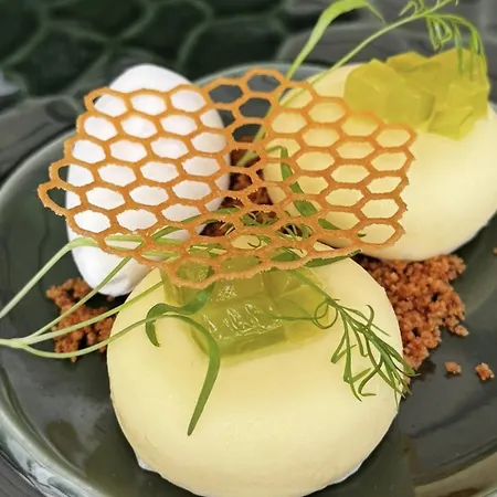 Monte Pacis In Pazaislis Hotell