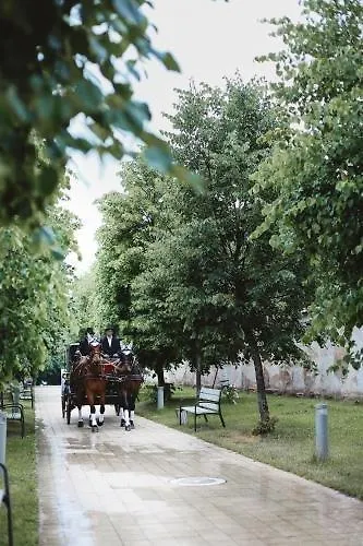 Monte Pacis Hotel In Pazaislis 4*